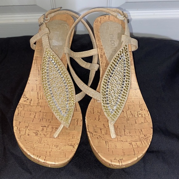 Nicole Wedge Stone and Studded size 7W - Picture 3 of 5